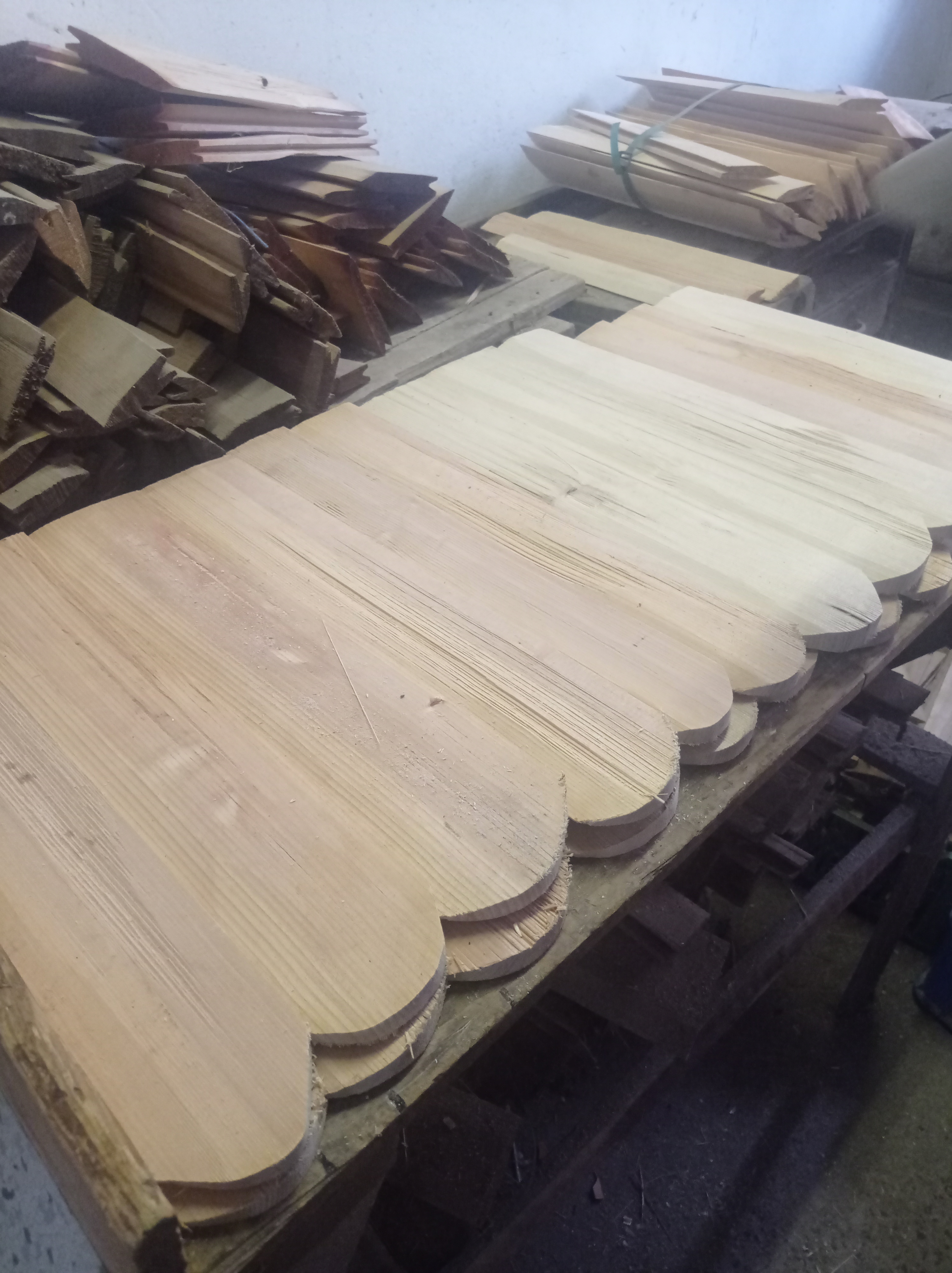 Vyřezávaný šindel smrkový valašský